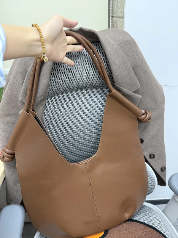 The Sculptural Florence Tote